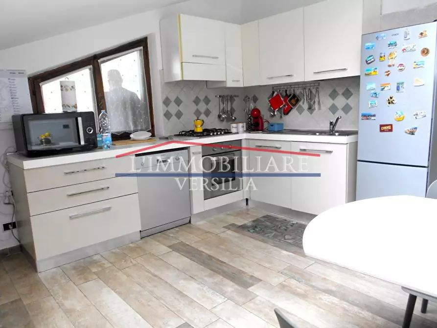 Immagine 17 di Casa bifamiliare in vendita  a Massa