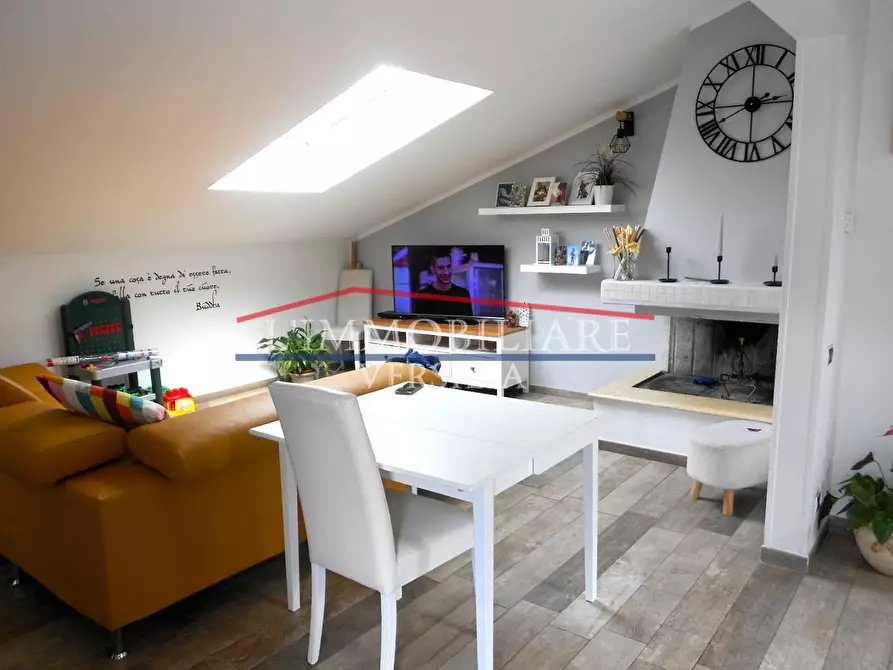 Immagine 10 di Casa bifamiliare in vendita  a Massa