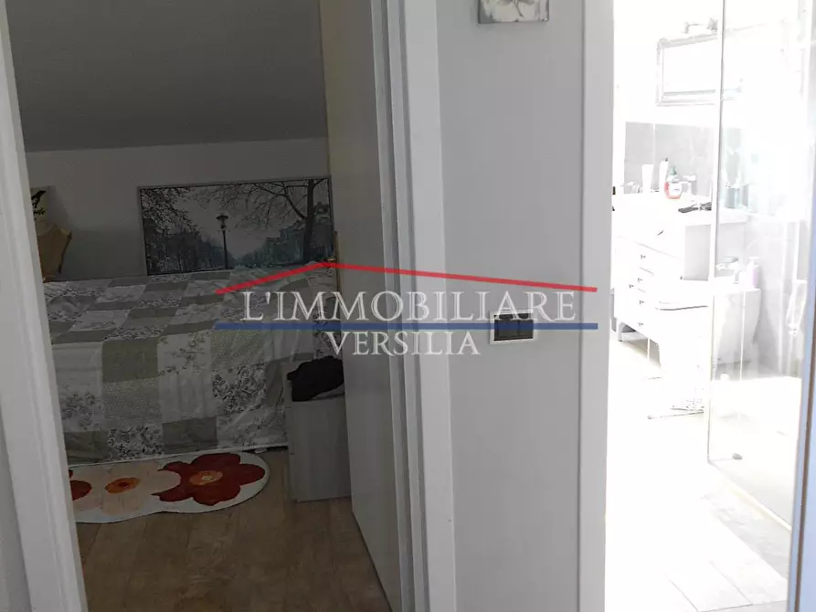 Immagine 35 di Casa bifamiliare in vendita  a Massa