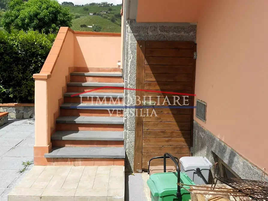 Immagine 41 di Casa bifamiliare in vendita  a Massa