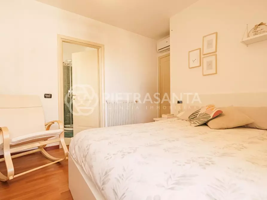 Immagine 26 di Appartamento in vendita  a Viareggio