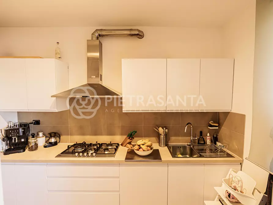 Immagine 19 di Appartamento in vendita  a Viareggio