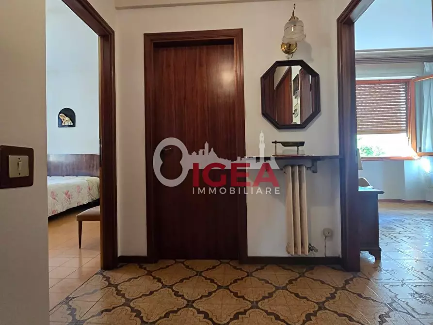 Immagine 8 di Appartamento in vendita  a Colle Di Val D'elsa