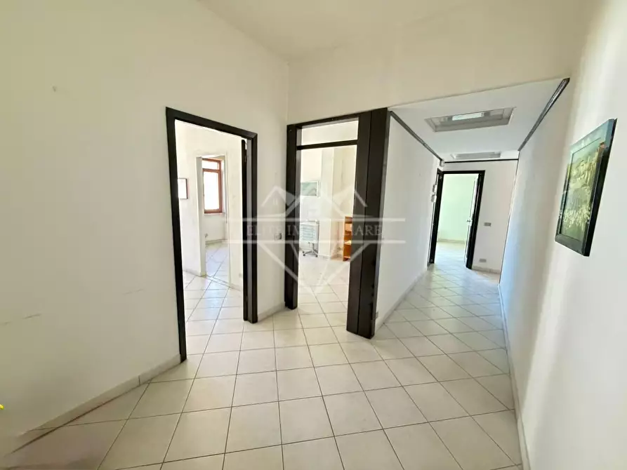 Immagine 2 di Appartamento in vendita  a Ortonovo