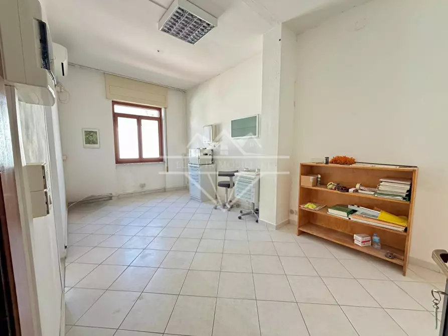 Immagine 10 di Appartamento in vendita  a Ortonovo