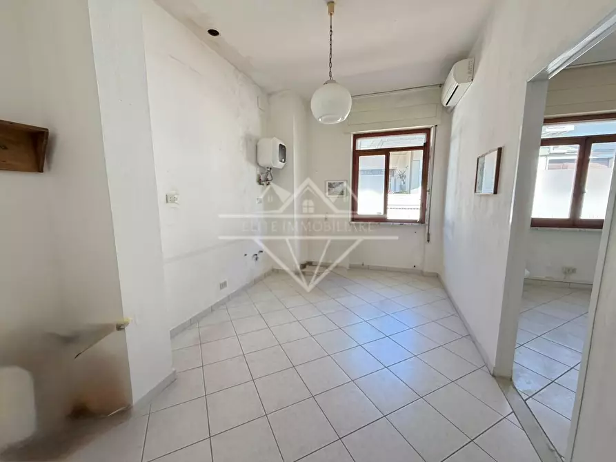 Immagine 8 di Appartamento in vendita  a Ortonovo