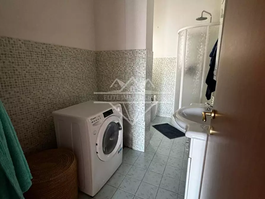 Immagine 14 di Appartamento in vendita  a Carrara
