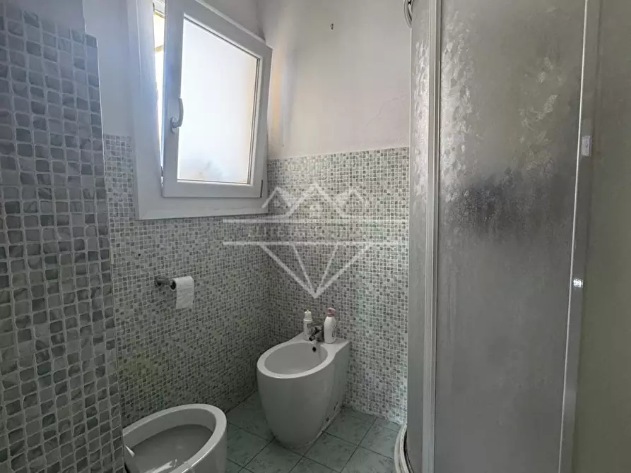 Immagine 13 di Appartamento in vendita  a Carrara