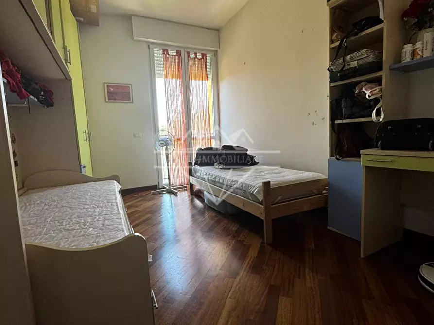 Immagine 12 di Appartamento in vendita  a Carrara