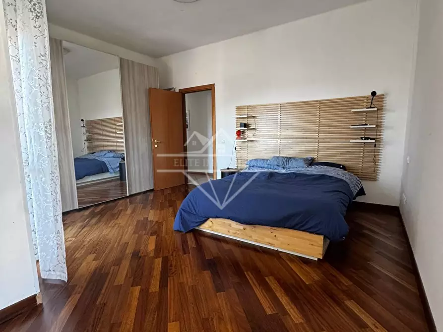 Immagine 7 di Appartamento in vendita  a Carrara