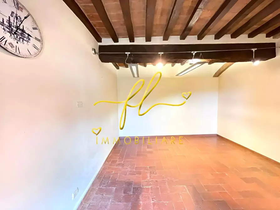 Immagine 8 di Appartamento in vendita  a Pomarance
