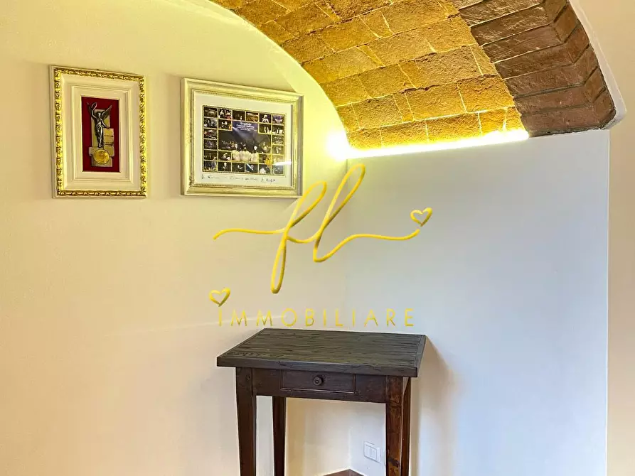 Immagine 6 di Appartamento in vendita  a Pomarance