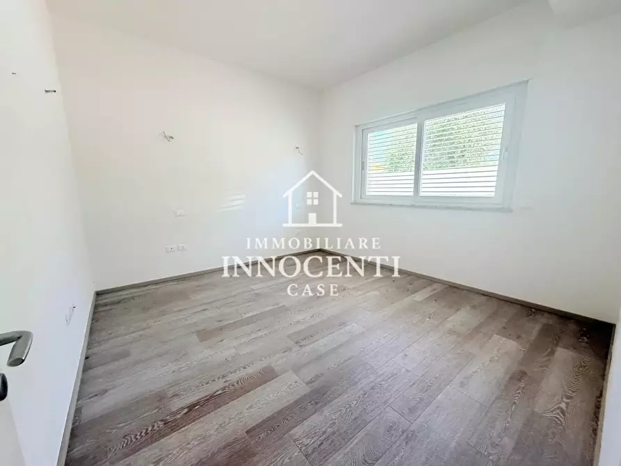 Immagine 8 di Appartamento in vendita  a Massa