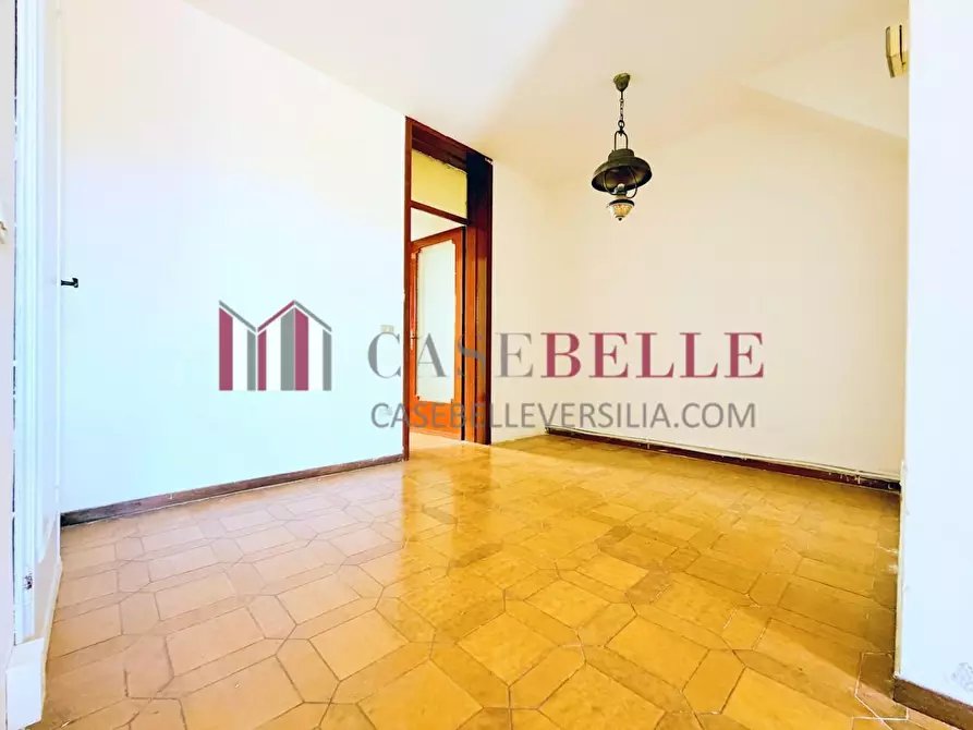Immagine 9 di Appartamento in vendita  a Camaiore