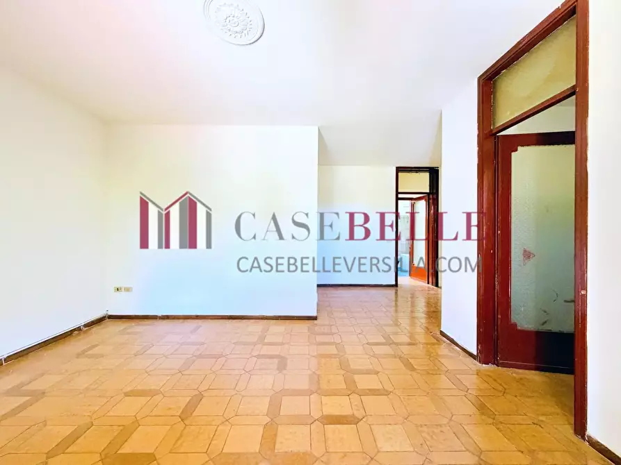 Immagine 2 di Appartamento in vendita  a Camaiore