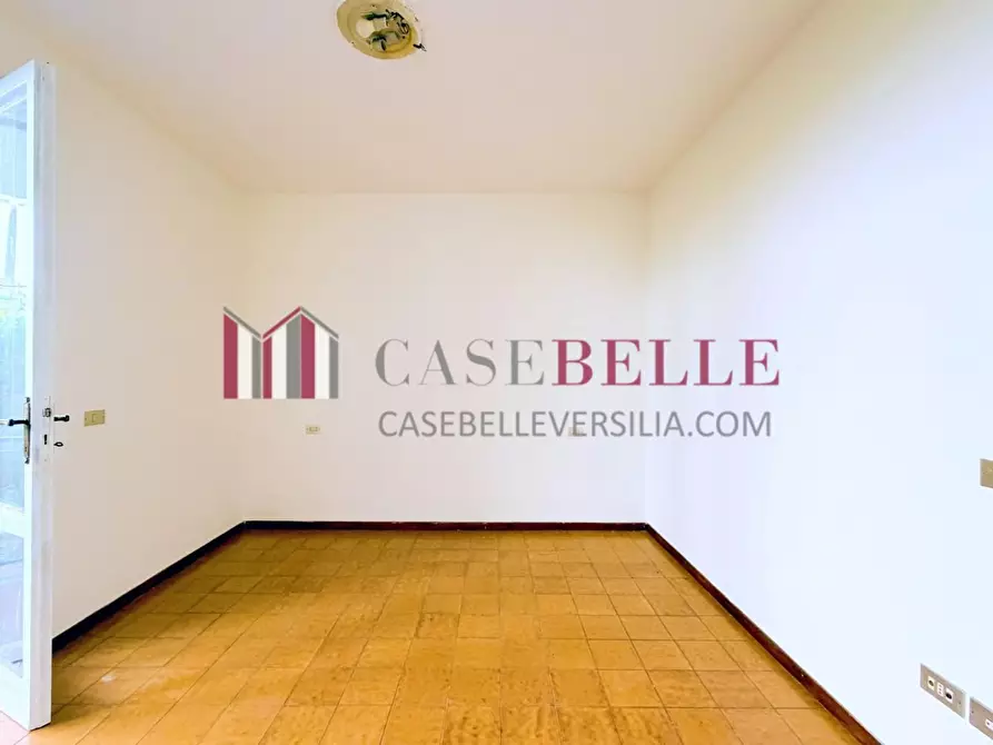 Immagine 22 di Appartamento in vendita  a Camaiore