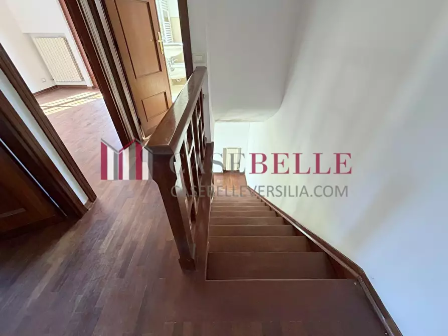 Immagine 37 di Casa bifamiliare in vendita  a Pietrasanta