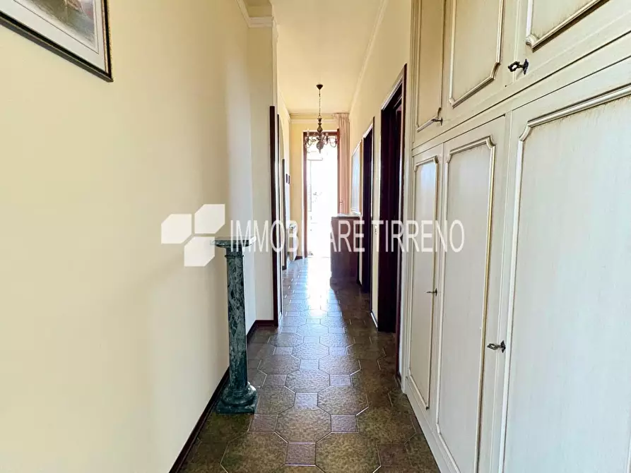 Immagine 28 di Appartamento in vendita  a Massa