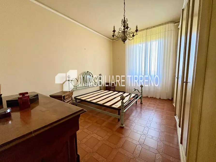 Immagine 13 di Appartamento in vendita  a Massa