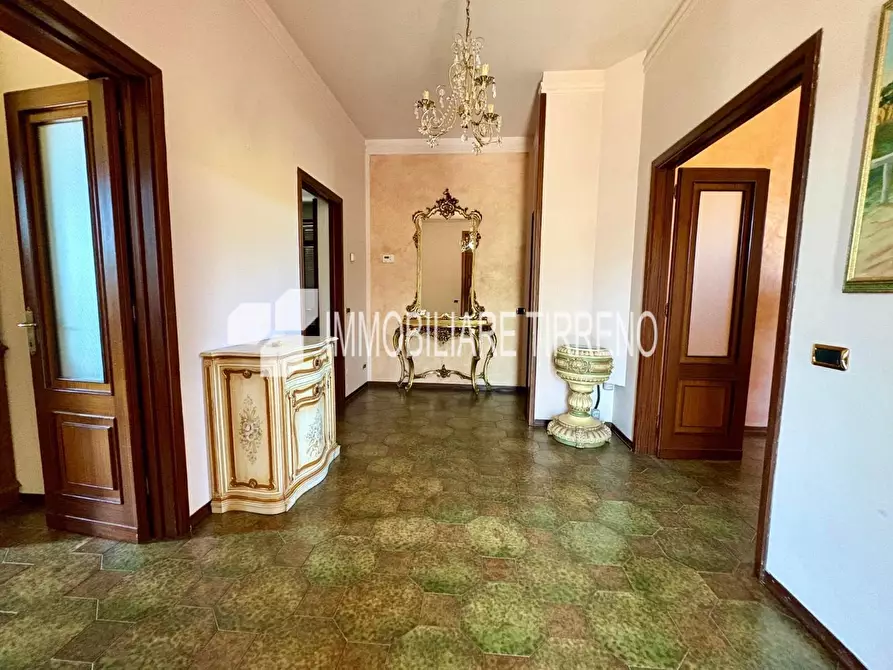 Immagine 22 di Appartamento in vendita  a Massa