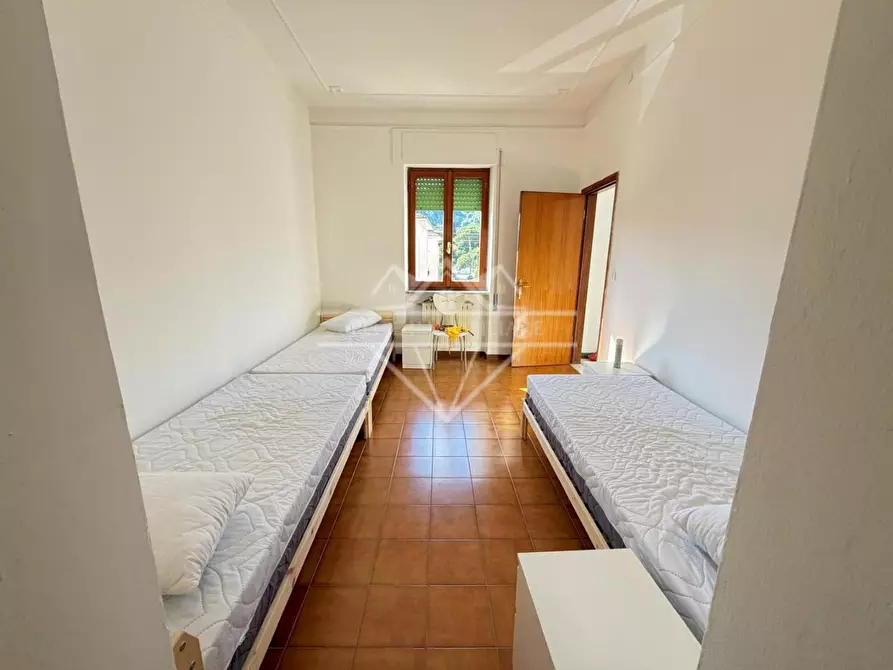 Immagine 5 di Appartamento in vendita  a Carrara