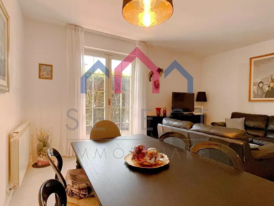 Immagine 9 di Casa quadrifamiliare in vendita  a Viareggio