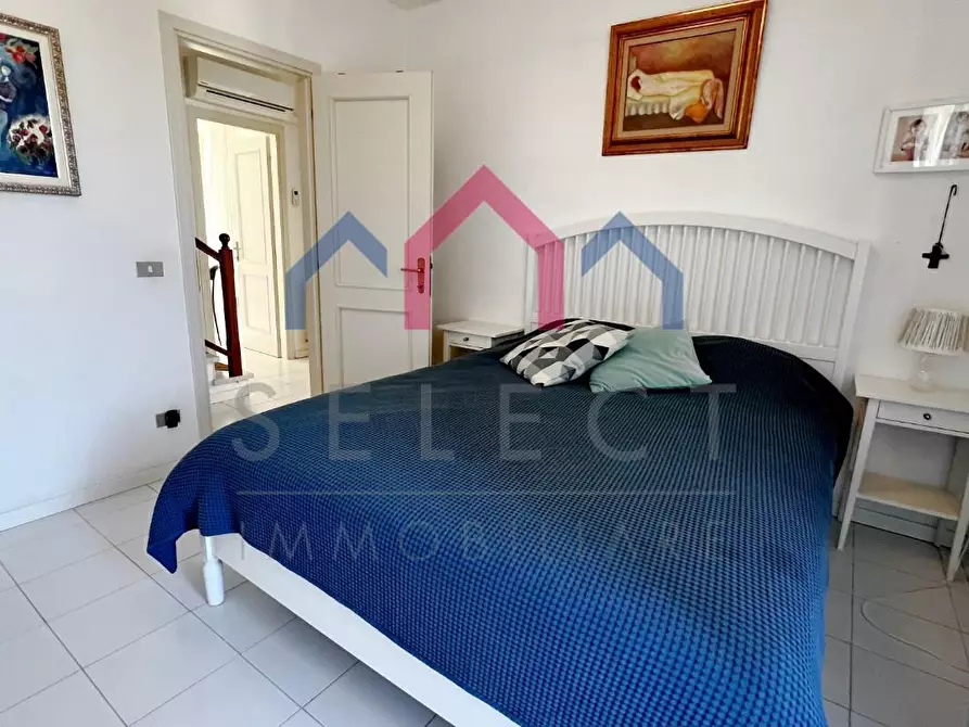 Immagine 21 di Casa quadrifamiliare in vendita  a Viareggio