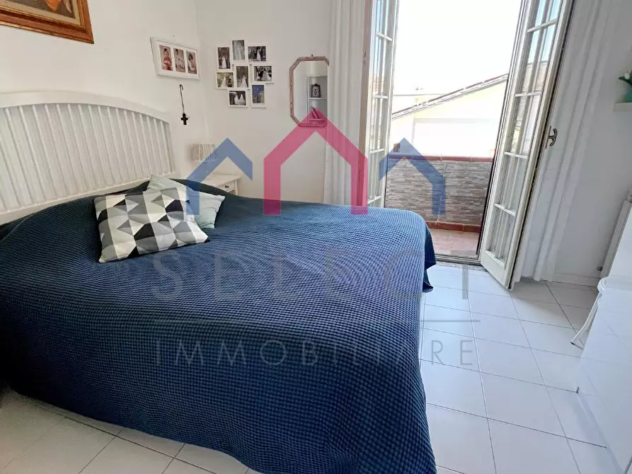 Immagine 23 di Casa quadrifamiliare in vendita  a Viareggio