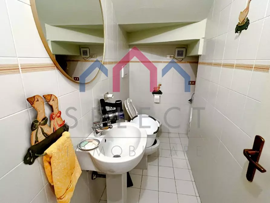 Immagine 17 di Casa quadrifamiliare in vendita  a Viareggio