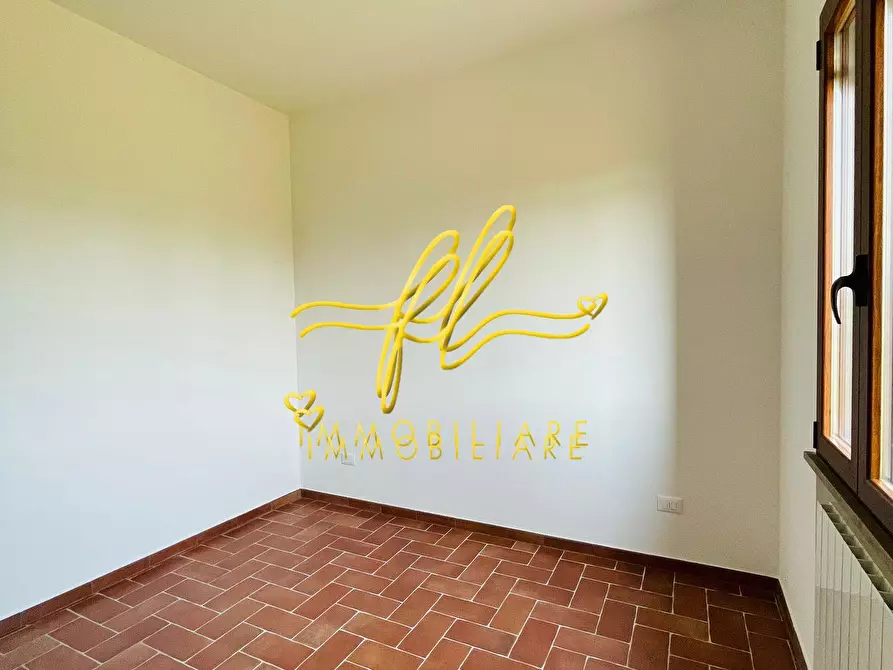 Immagine 8 di Casa indipendente in vendita  a Cecina
