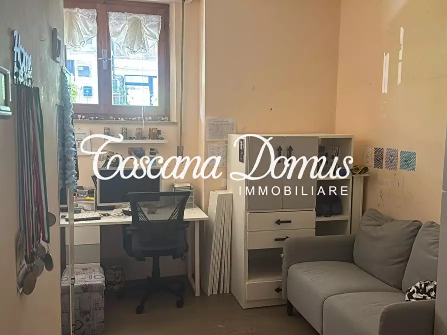 Immagine 7 di Appartamento in vendita  a Siena