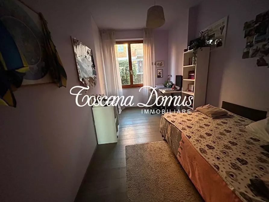 Immagine 3 di Appartamento in vendita  a Siena