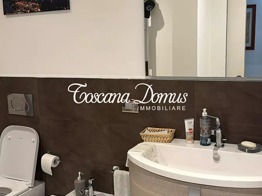 Immagine 14 di Appartamento in vendita  a Siena