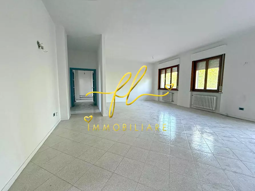 Immagine 18 di Appartamento in vendita  a Cecina