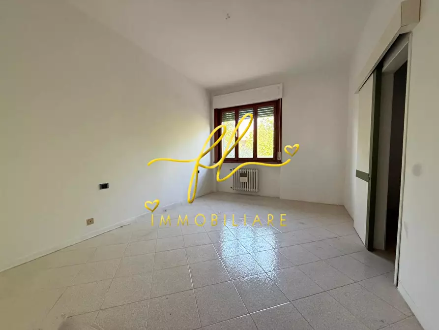 Immagine 10 di Appartamento in vendita  a Cecina