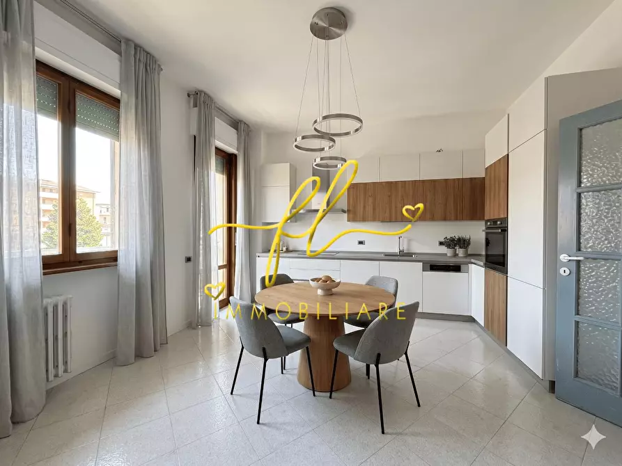 Immagine 5 di Appartamento in vendita  a Cecina
