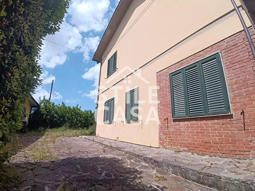 Immagine 2 di Casa indipendente in vendita  a Altopascio