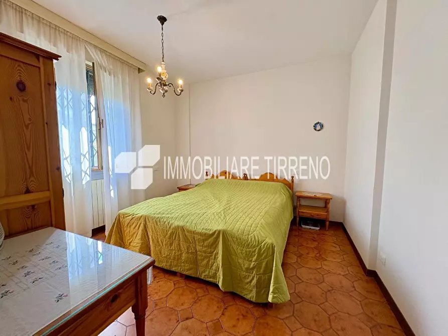 Immagine 10 di Appartamento in vendita  a Massa