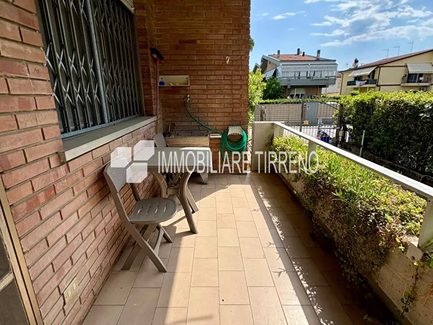 Immagine 23 di Appartamento in vendita  a Massa