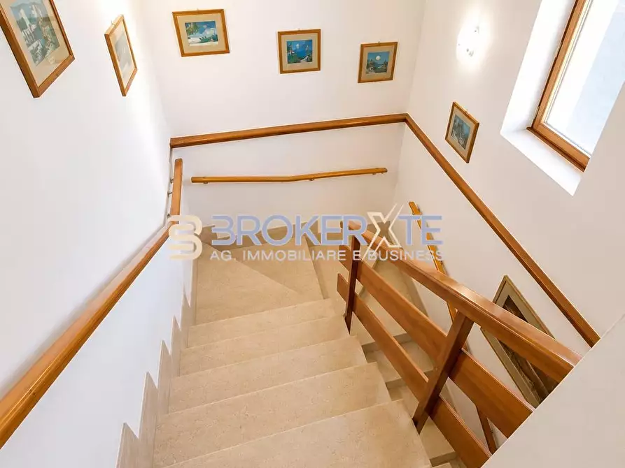 Immagine 14 di Casa bifamiliare in vendita  a Montignoso