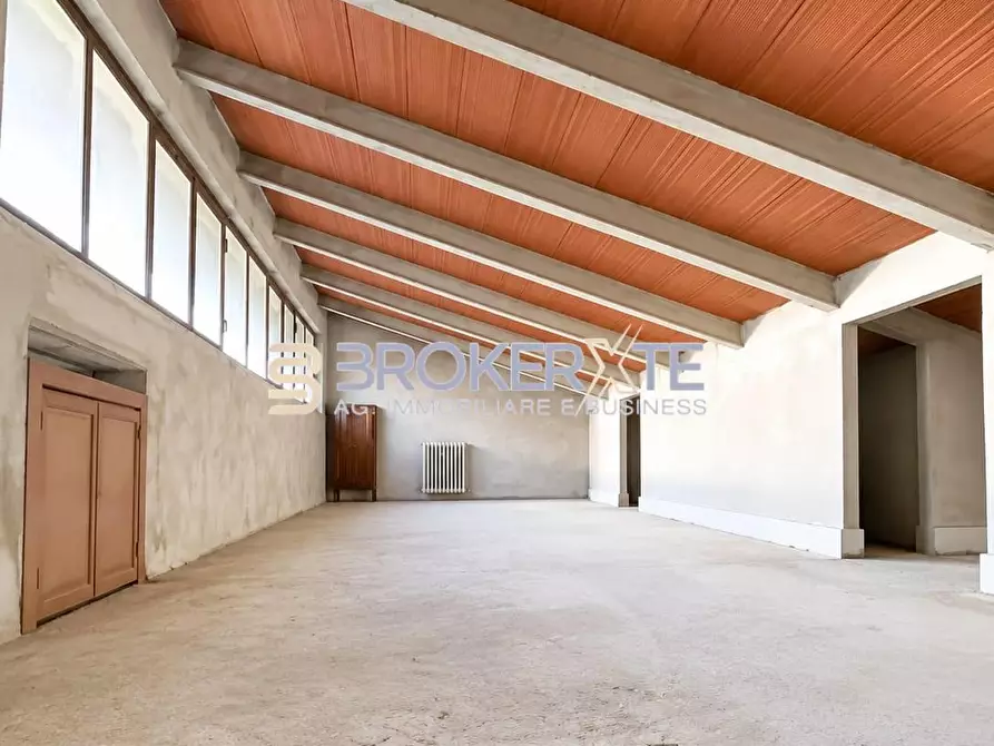 Immagine 8 di Casa bifamiliare in vendita  a Montignoso