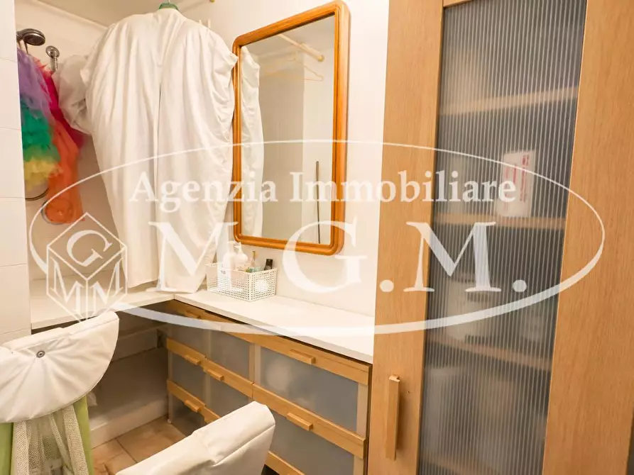 Immagine 11 di Villetta a schiera in vendita  a Pontedera