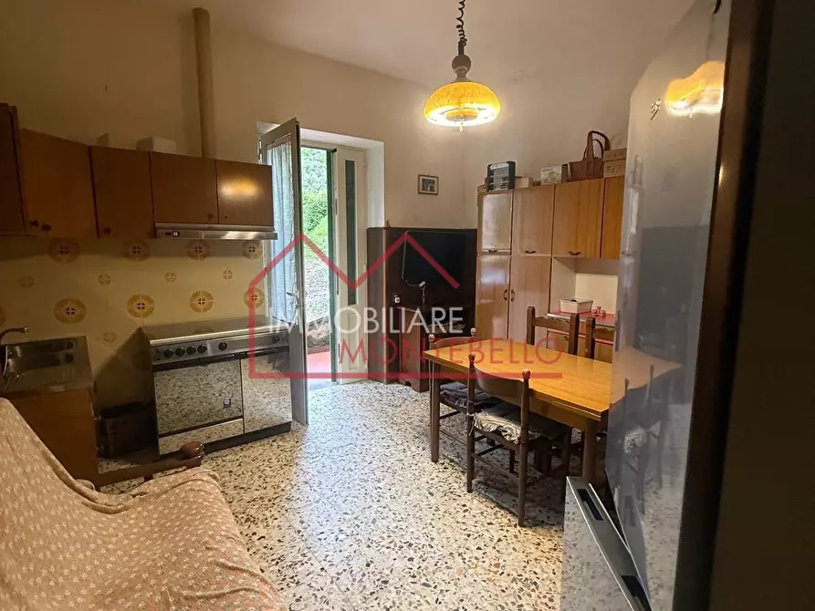 Immagine 10 di Casa indipendente in vendita  a Camaiore