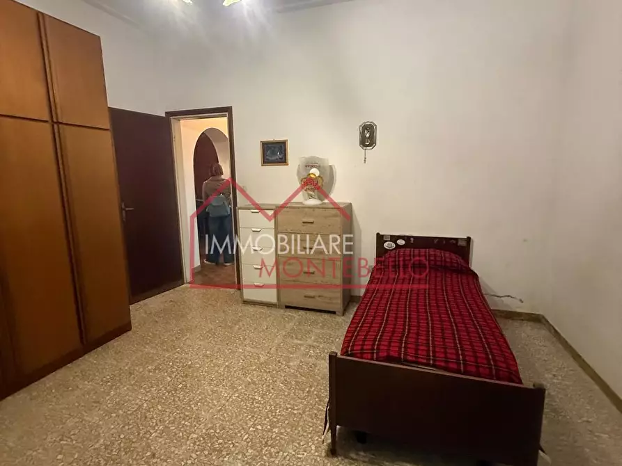 Immagine 8 di Casa indipendente in vendita  a Camaiore