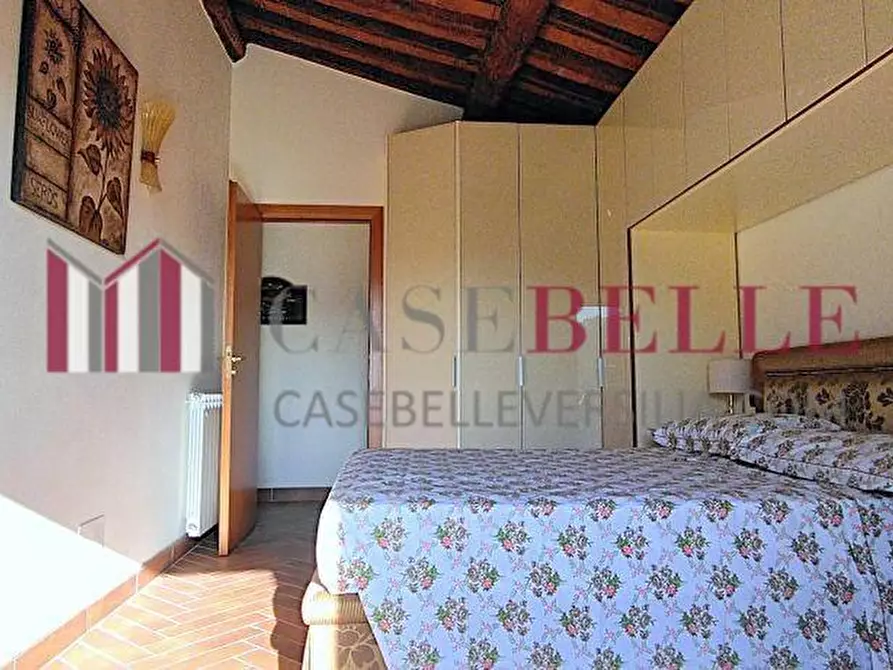 Immagine 18 di Appartamento in vendita  a Camaiore