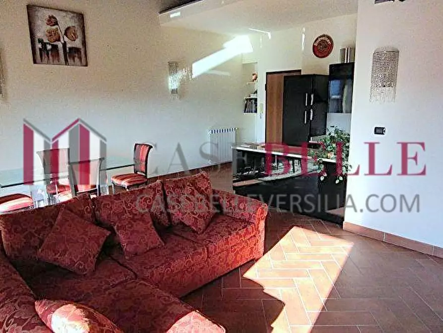Immagine 13 di Appartamento in vendita  a Camaiore