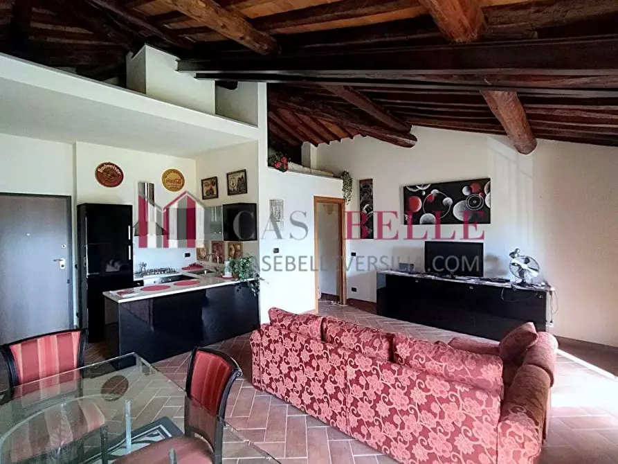 Immagine 2 di Appartamento in vendita  a Camaiore