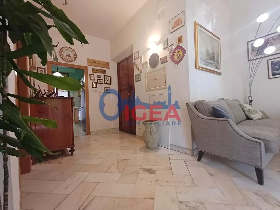 Immagine 8 di Appartamento in vendita  a Siena