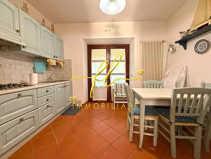 Immagine 12 di Villetta a schiera in vendita  a Marciana