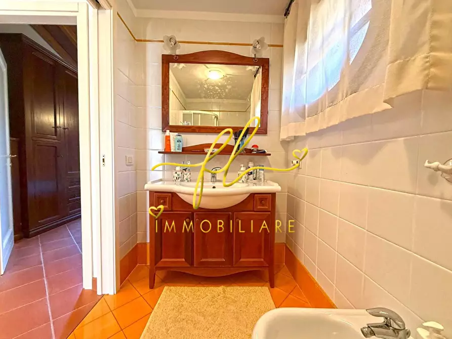 Immagine 22 di Villetta a schiera in vendita  a Marciana